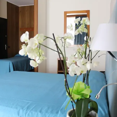 Hotel Residence Holiday Апарт-готель