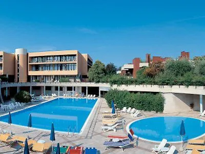 Hotel Residence Holiday Сірміоне