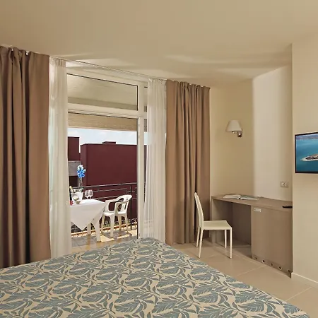 Hotel Residence Holiday Сірміоне