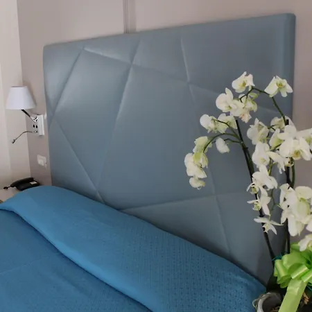 Hotel Residence Holiday Апарт-готель Сірміоне